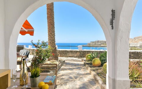Los Canarios 122: Water, Sky, Plant, Property, Azure, Building, Shade, Arecales, Seaside Resort, Architecture