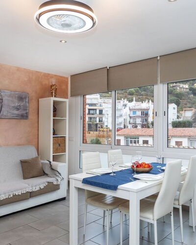 Pinos: Furniture, Property, Building, Table, Window, Interior Design, Couch, Wood, House, Flooring