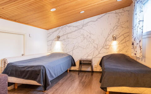 Vuokatinranta Suite 4 a: Roof, Shrub, House, Home, Cottage, Land Lot, Groundcover, Garden, Estate