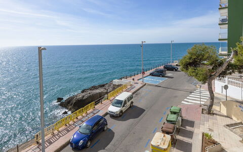 Oropesa del Mar 171: Street, Sea, Apartment, Coast, Family Car, City Car, Ocean, Luxury Vehicle