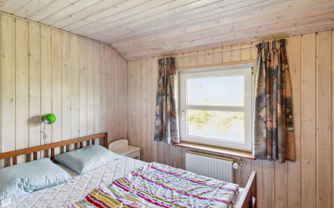Carit - 80M from the Sea: Estate, Shade, Driveway, Farmhouse