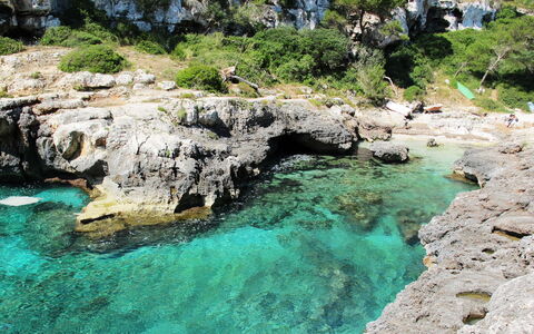 Gran Llombards: Water, Water Resources, Plant, Natural Landscape, Nature, Azure, Vegetation, Watercourse, Coastal And Oceanic Landforms