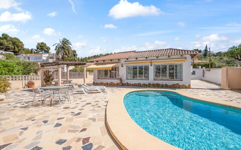 La Caseta: Sky, Cloud, Water, Plant, Property, Swimming Pool, Azure, Tree, Building, Shade