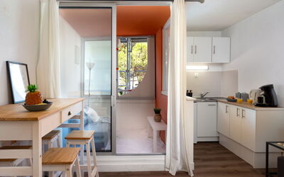 Accommodation:&nbsp;Les Marquises 271.1