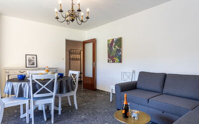 Accommodation:&nbsp;Les Voiles 520.2