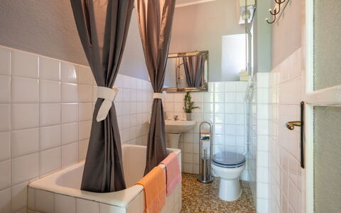 Rustico Pio Filippo: Property, Sink, Bathroom, Interior Design, Wood, Building, Plumbing Fixture, Curtain, Floor, Plant