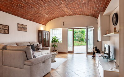 Accommodation:&nbsp;Viola 100.1