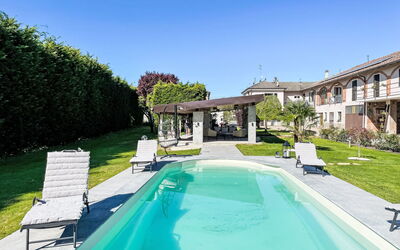 Accommodation:&nbsp;Giada 100.2