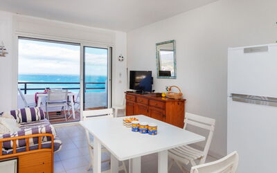 Accommodation:&nbsp;Aloes 666.1