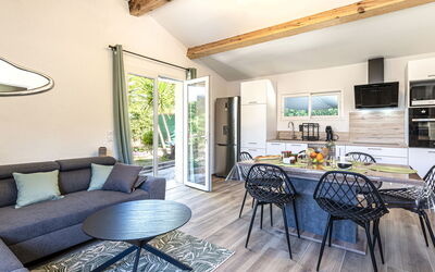 Accommodation:&nbsp;Casa Germaine 157.2