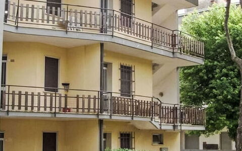 Rosolina Mare 629: Plant, Building, Chair, Wood, Shade, Flower, Door, Tints And Shades, Landscape, Petal