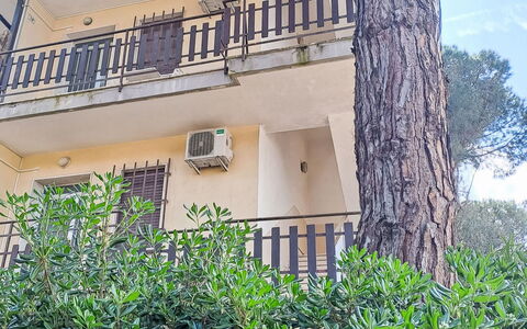 Rosolina Mare 629: Woody Plant, Balcony, Shade