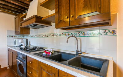 Monache 2 975.2: Cabinetry, Sink, Kitchen Sink, Tap, Property, Countertop, Building, Wood, Kitchen, Interior Design
