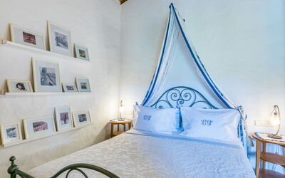 Accommodation:&nbsp;Ortensia 921.5