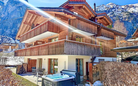 Bergluft: House, Home, Roof, Cottage, Village, Snow, Winter, Balcony, Eco Hotel, Mountain Village