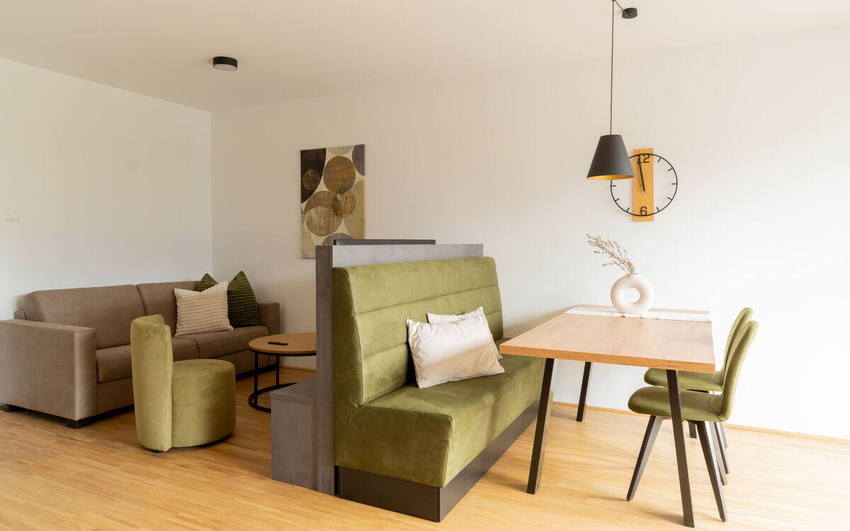 Accommodation:&nbsp;Be Calm 384.4