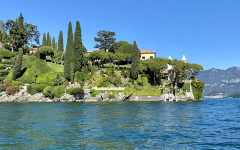 Regina 29: Water, Body Of Water, Water Resources, Coastal And Oceanic Landforms, Natural Landscape, Waterway, Coast, Watercourse, Bank, Lake