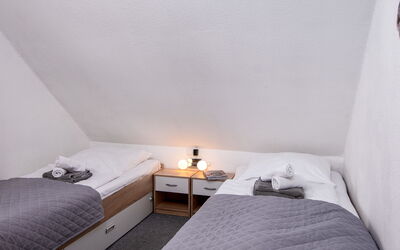 Accommodation:&nbsp;Robbe Puck 396.2