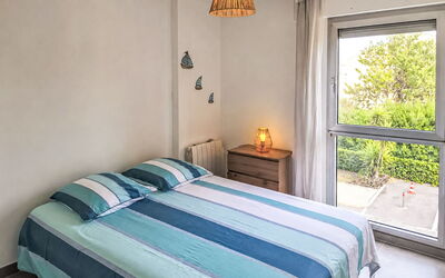 Six Fours 801