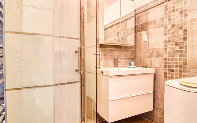 Accommodation:&nbsp;Le Clos Pecheur 801.1