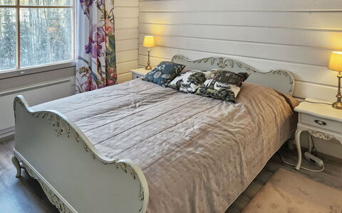 Haaparanta: Bedroom, Furniture, Wood, Interior Design, Bed, Linens, Bedding, Bed Sheet, Textile, Flooring