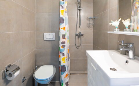 Podstrana 112: Plumbing Fixture, Tap, Property, Bathroom Sink, Sink, Bathroom, Mirror, Purple, Shower Head, Bathroom Cabinet