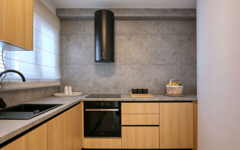 Villa Petra: Brown, Kitchen Sink, Countertop, Tap, Cabinetry, Sink, Plumbing Fixture, Building, Kitchen, Wood