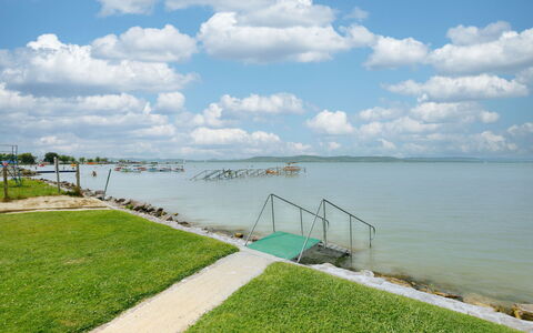 Balatonlelle 101: Sky, Blue, Body Of Water, Cloud, Horizon, Waterway, Coastal And Oceanic Landforms, Coast, Bank, Sea