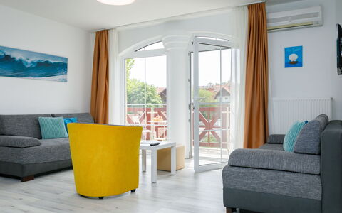 Accommodation:&nbsp;Summer 101.2