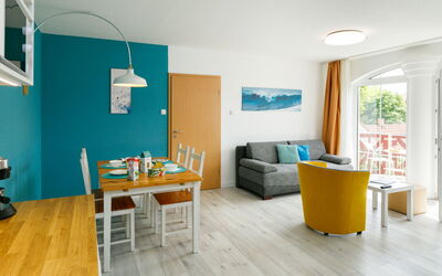 Accommodation:&nbsp;Summer 101.2