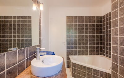 Accommodation:&nbsp;Le Forum de la Mer 170.1