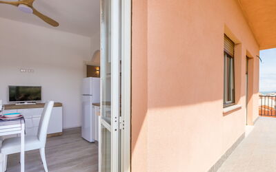 Accommodation:&nbsp;Mauro 240.2