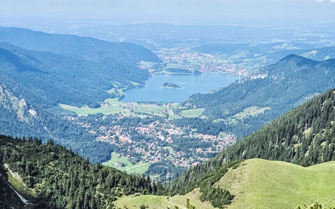 Fischbachau - Schliersee 200: Mountainous Landforms, Mountain, Body Of Water, Natural Landscape, Hill, Highland, Landscape, Mountain Range, Tarn, Hill Station