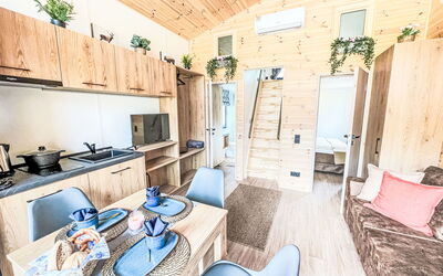 Fischbachau - Schliersee 200: Property, Picture Frame, Blue, Azure, Wood, Interior Design, Lighting, Chair, Flooring, Floor
