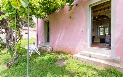 Accommodation:&nbsp;Tini 180.4