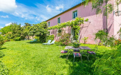 Accommodation:&nbsp;Tini 180.4