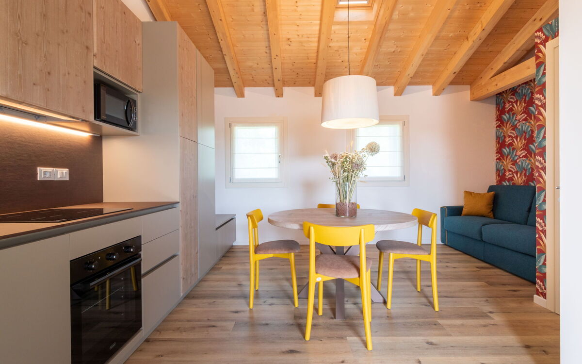 Accommodation:&nbsp;Borgo Stalis Resort 600.2