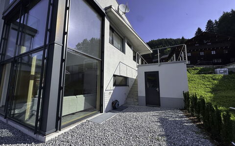 Skyline Retreat: Daylighting, Balcony