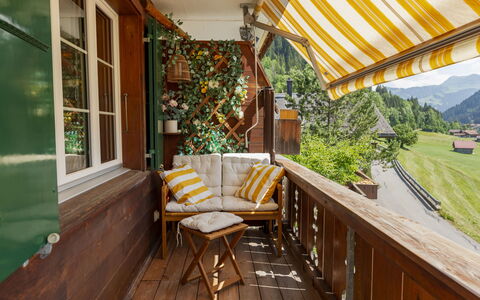 Chalet Anita: Wood, Balcony, Wood Stain, Awning, Flowerpot, Houseplant, Hardwood, Porch, Shade, Design