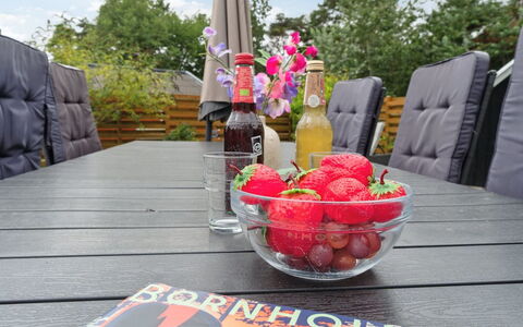 Maritha - 400M from the Sea: Food, Tableware, Fruit, Table, Drinkware, Ingredient, Produce, Furniture