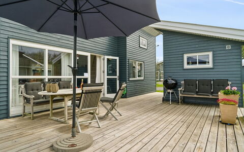 Melin - 2.8Km from the Sea: Wood, Roof, Architecture, Home, House, Cottage, Siding, Hardwood, Slope, Estate