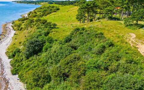 Uschi - 86M from the Sea: Mountainous Landforms, Mountain, Hill, Mountain Range, Hill Station, Human Settlement, Urban Design, Alps, Valley, Summit