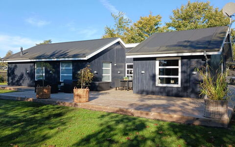 Binta - 800M from the Sea: Wood, Roof, Architecture, Home, House, Cottage, Siding, Hardwood, Slope, Estate