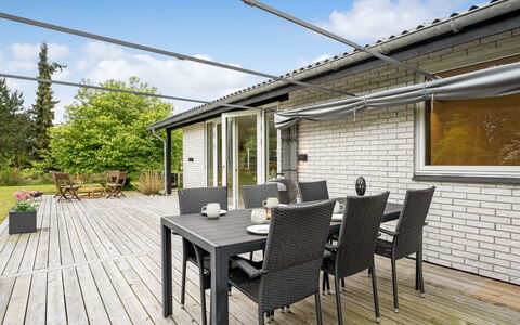Ginie - 600M from the Sea: Roof, House, Home, Cottage, Door, Siding, Deck, Porch, Plank, Hardwood