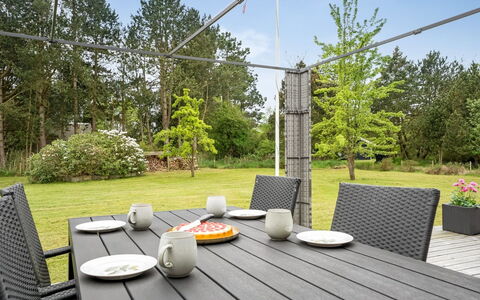 Ginie - 600M from the Sea: Roof, House, Home, Cottage, Door, Siding, Deck, Porch, Plank, Hardwood