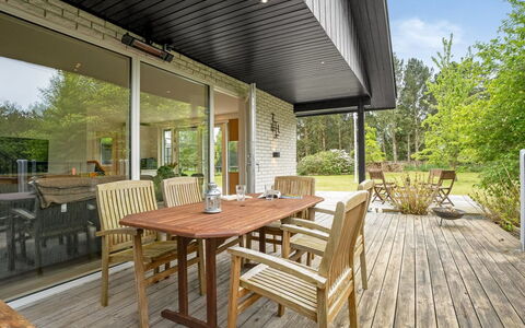 Ginie - 600M from the Sea: Roof, House, Home, Cottage, Door, Siding, Deck, Porch, Plank, Hardwood