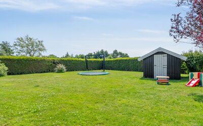 Guthmund - 400M from the Sea