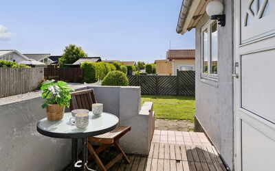 Paula - 80M from the Sea