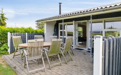 Gudrun - 250M from the Sea