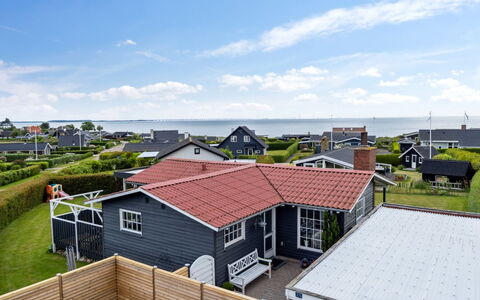 Diddi - 170M from the Sea: Wood, Home, Porch, Deck, Hardwood, Roof, Wood Stain, Wood Flooring, Eco Hotel